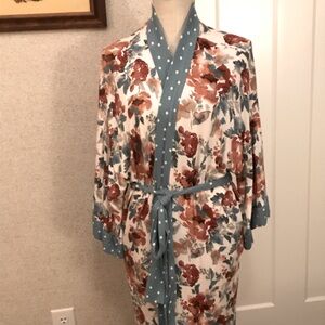 Live Well Sleep Short Belted Robe Rayon/Spandex Size M